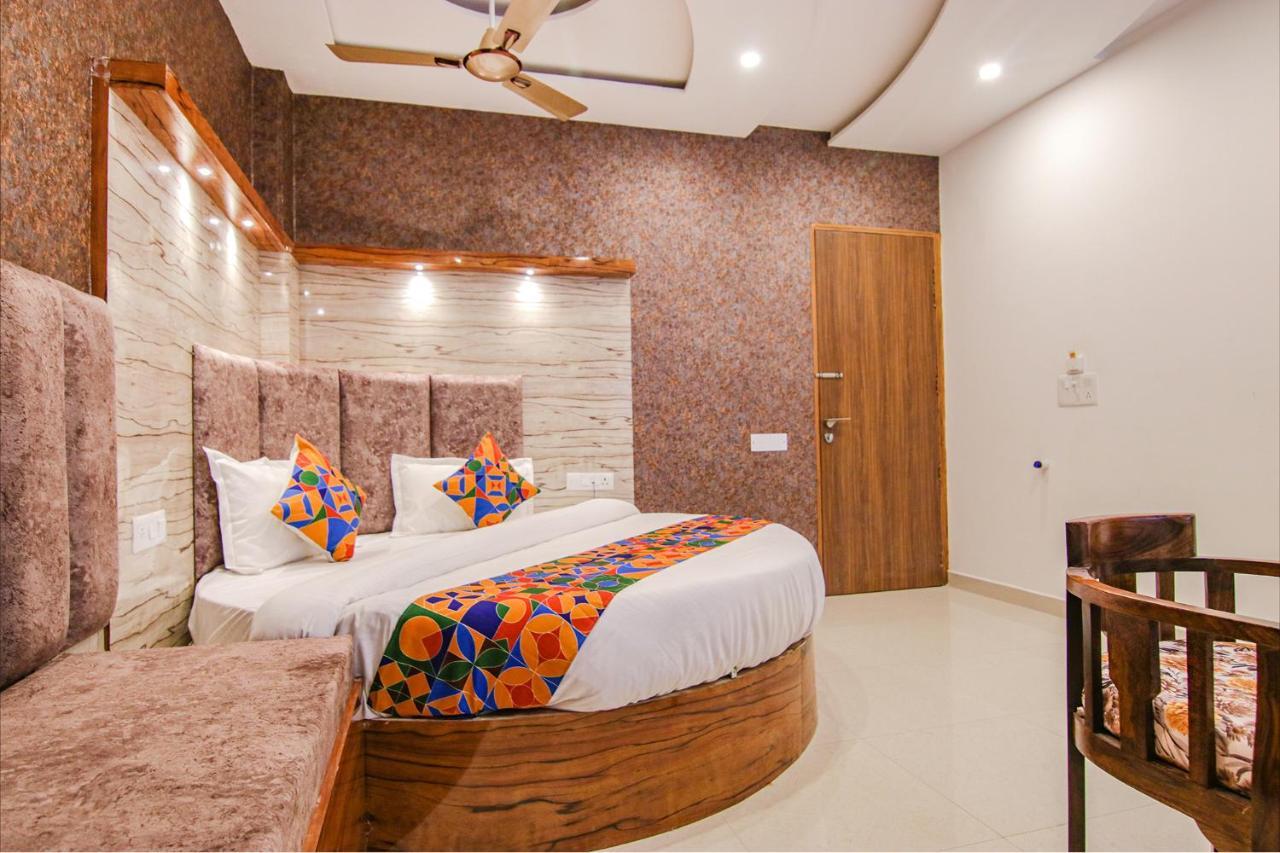 Fabhotel Meridian Inn Mohali Eksteriør billede