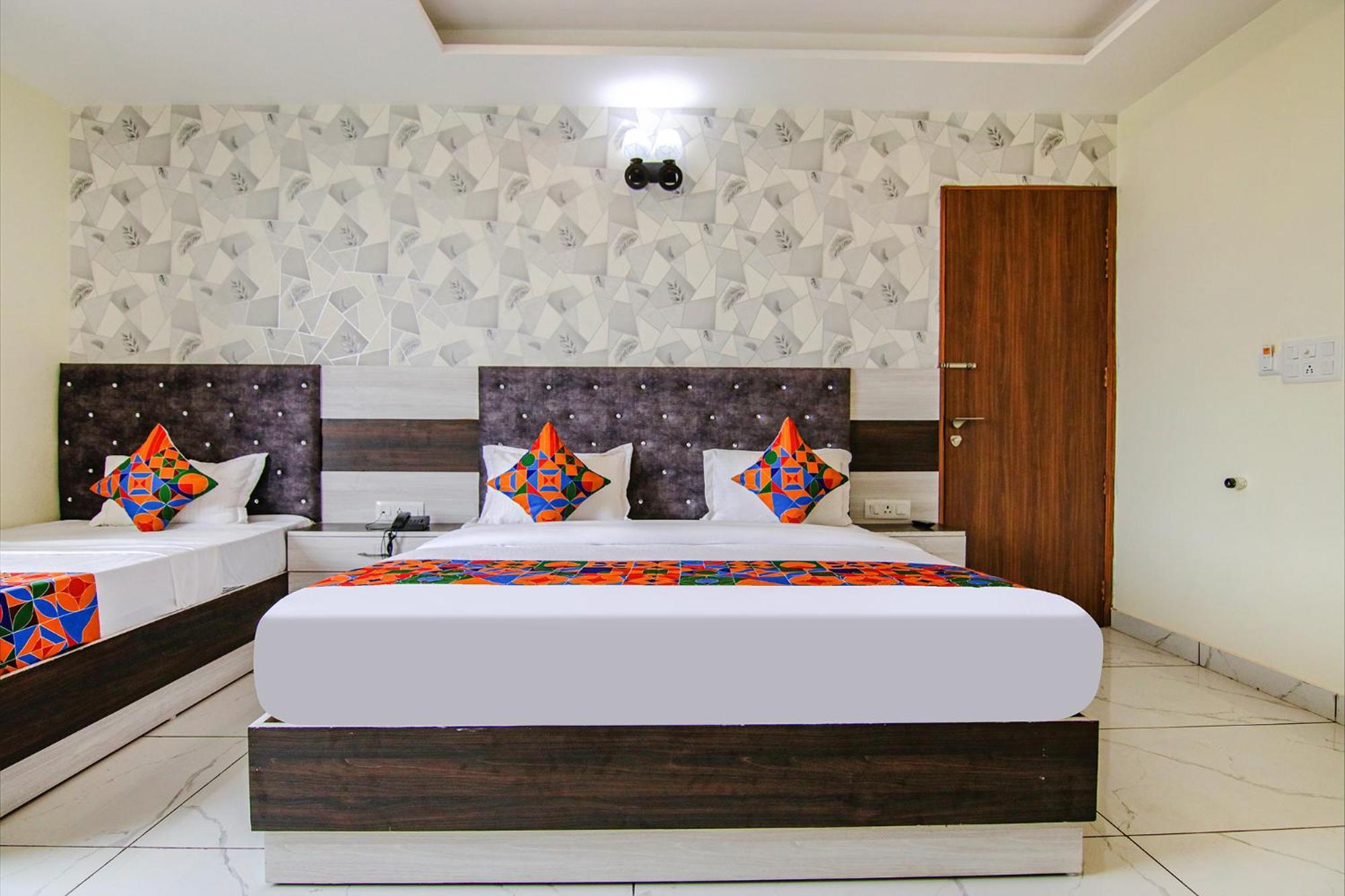 Fabhotel Meridian Inn Mohali Eksteriør billede