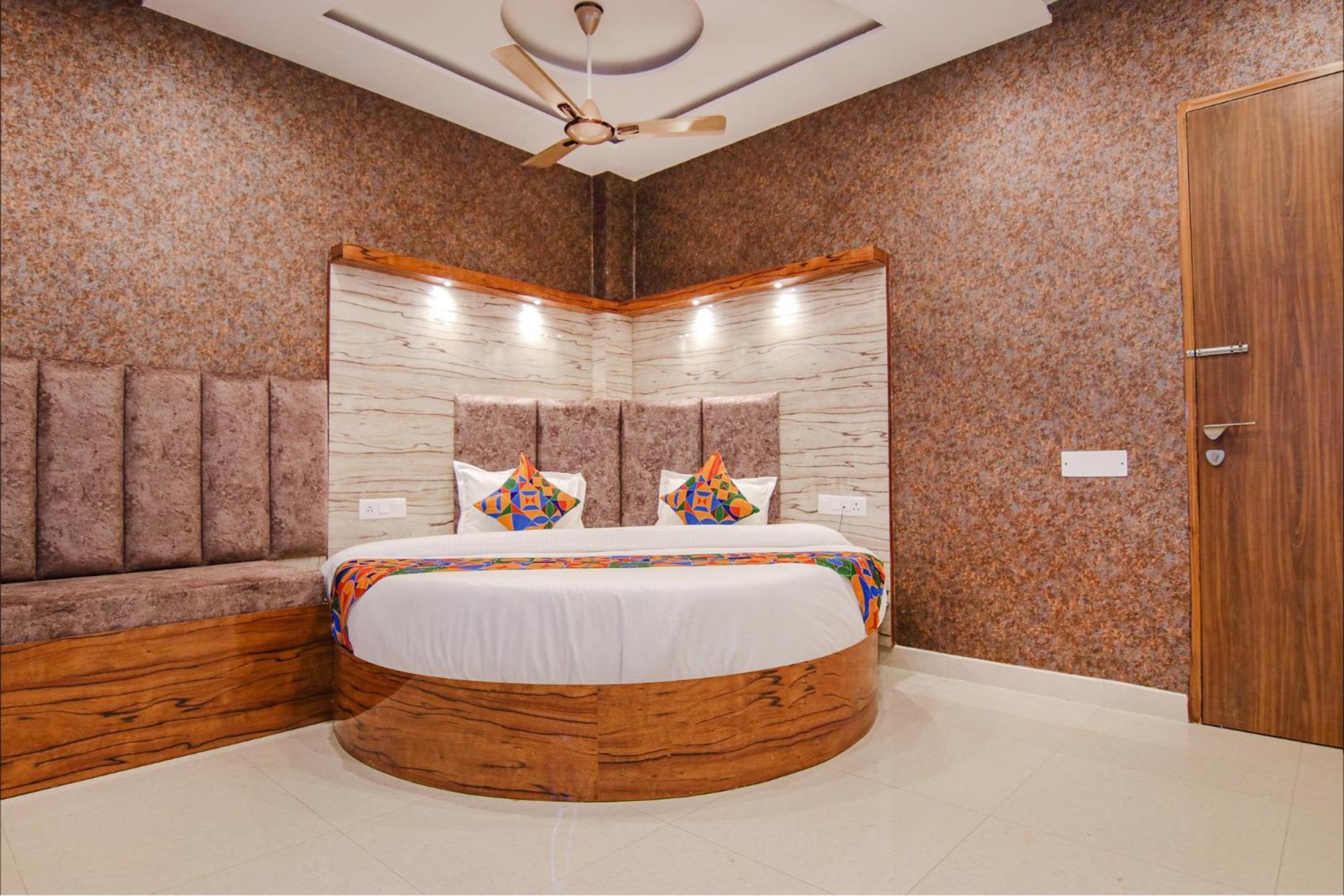 Fabhotel Meridian Inn Mohali Eksteriør billede