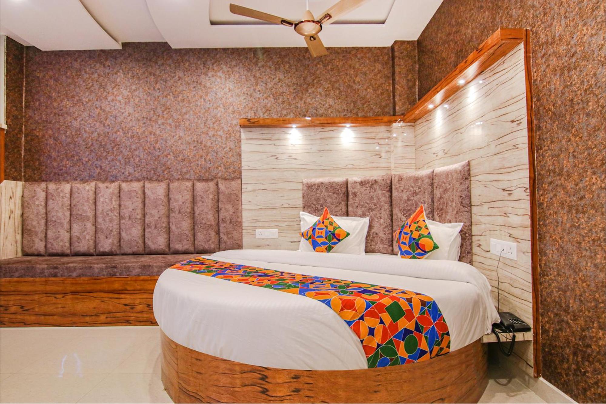 Fabhotel Meridian Inn Mohali Eksteriør billede
